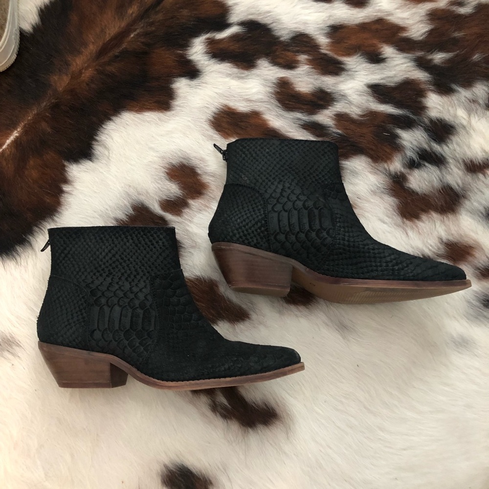 Black Snake Print Booties